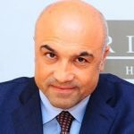 “Bütün dünya Antalya’da kaç otelci batacak diye bekliyordu” "Bütün dünya Antalya'da kaç otelci batacak diye bekliyordu"