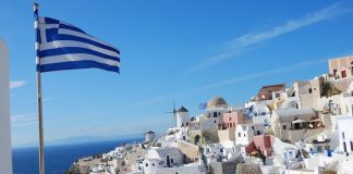 Bu yaz Yunanistan’da, Rus turistlere yer yetmeyebilir! ATOR: Bu yaz Yunanistan'daki tatil bölgelerinde Rus turistlere yer yetmeyebilir