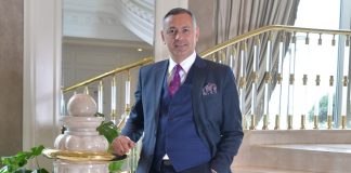 Elite World Hotels’in, 120 milyon dolarlık yatırımın başına Murat Arslan geçti Elite World Europe Hotels’in Genel Müdürlük görevine Murat Arslan atandı.
