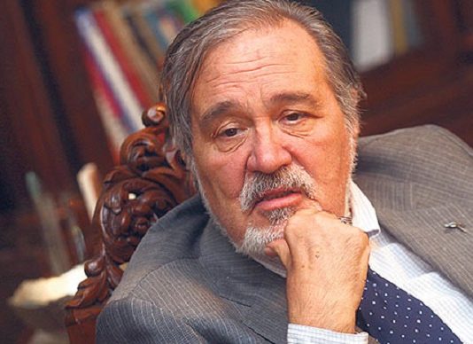 İlber Ortaylı: Turizm, kitleler arasında demokratik bir kaynaşma sağlar İlber Ortaylı'dan 'İstanbul İçin Saçma Sapan Oteller' Eleştirisi