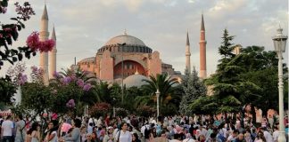 İstanbul Polisi turistlerin güvenliği için 7 gün, 24 saat çalışacak