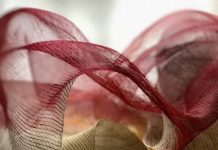 Dilek Aksu, “Hassas Denge” sergisiyle ECNP Galeri’de