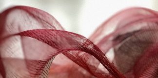 Dilek Aksu, “Hassas Denge” sergisiyle ECNP Galeri’de