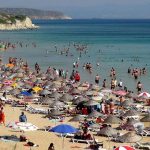 Yerli Turistlerin Seyahat Harcamaları Yıldan Yıla Artıyor: 204,9 Milyar Lira Yerli turistler geçen yılın üçüncü çeyreğinde 204,9 milyar lira seyahat harcaması yaptı