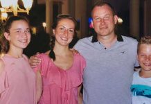 Alman turizmcilerden Antalya’da tatille mesaj!