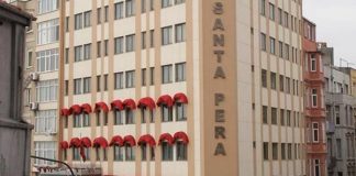 Pera’da satılık otel!