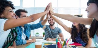 Krizi fırsata çeviren tesisler değer kazanır Türkiye'den her yıl yaklaşık 20 bin öğrenci Erasmus'la AB ülkelerine gidiyor.