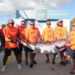 Teos’ta 295 kilo orkinosla rekor kırıldı