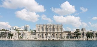 Dolmabahçe Sarayı’ndaki gişe memuru coronavirus’ten mi öldü?