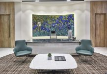 EDDA Mimarlık’ın şeffaf tasarımlı yönetici odaları