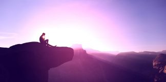 Eşinizi ya da sevgilinizi tek başına tatile gönderir misiniz?