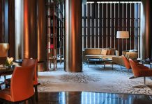 Dünyaca ünlü zincir otellerin dekorasyonuna imza atıyor