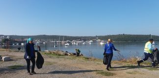 Sığacık Girlen’de deniz temizliği etkinliği yapıldı