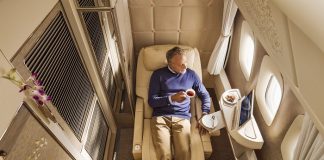 Emirates’in yeni First Class kabinleri göz dolduruyor