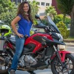 Üç kıtayı motosikletiyle geçti: Hem turist, hem değil!