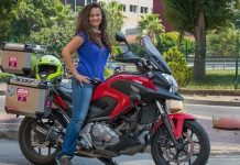 Üç kıtayı motosikletiyle geçti: Hem turist, hem değil!