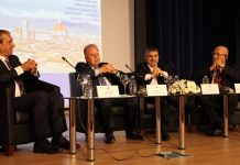 Turizm profesyonelleri öğrencilerle buluştu