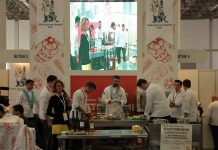 Yunan şef Manolis Hiros’tan Travel Turkey Fuarında yemek şov