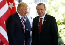 Liderlerinin politikaları yüzünden turizmde kaybeden iki ülke!