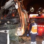 Gezi otobüsü kaza yaptı: Ölü ve yaralılar var!