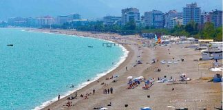 Konyaaltı Plajı’nda şezlong krizi! Bayram Tatili İçin Bütçenizi Zorlamayacak En Ucuz 5 Tatil Bölgesi