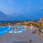 Corendon’un Alaçatı’daki oteli ünlü isimlerle açıldı