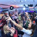 Richmond İstanbul’da görkemli 80’ler partisi