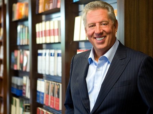 Amerikalı yazar İstanbul’da 2 bin kişiyle buluşacak