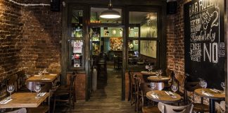 Kadıköy’ün popüler mekanı Salpa Bar yaza hazır Kadıköy'ün popüler mekanı Salpa Bar