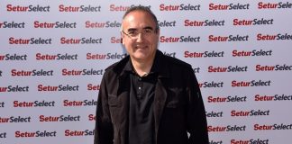 Sunay Akın: Türkiye turizminde entellektüel dokunuşlar eksik!