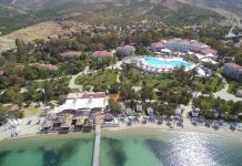 İngiliz tatilciler Foça’ya geri döndü!