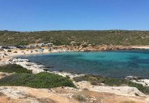 Bozcaada’nın ünlü koyundaki 19 villaya tepki