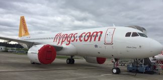 Pegasus’un yeni uçağı ‘Ahsen Sena’ artık filoda! Ünlü Mizahçı, Pegasus Havayolları'nın 3 Saatlik Rötarını Eleştirdi