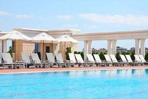 istanbul un en iyi acik yuzme havuzlu 10 oteli turizm gunlugu