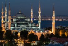 Sultanahmet’te Turiste Elektrik İşkencesi! Sultanahmet'te Turiste Elektrik İşkencesi!