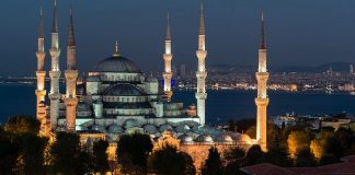 Avrupalı turist Sultanahmet’e dönüyor! Sultanahmet'te Turiste Elektrik İşkencesi!