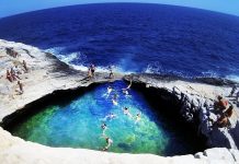 Yunanistan turizm sezonunu test ve karantina olmadan açıyor