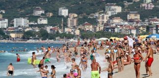 Bilim kurulu üyesinden tatilden dönenlere önemli uyarı! turizm sezonu