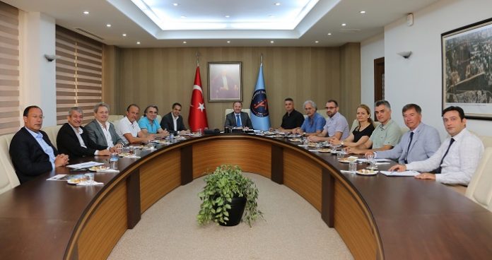 Üniversite toplantı