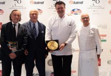 Paper Moon dünyanın en iyileri arasında