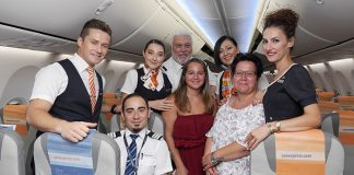 SunExpress uçağında doğan bebek 18 yaşında!