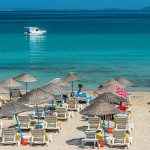 Çeşme, bayramda nüfusunun 30 katı misafir ağırladı