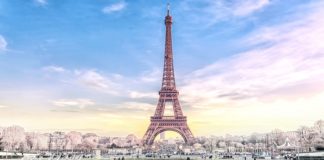 Eyfel Kulesi ziyarete kapatıldı Eyfel Kulesi ziyarete kapatıldı