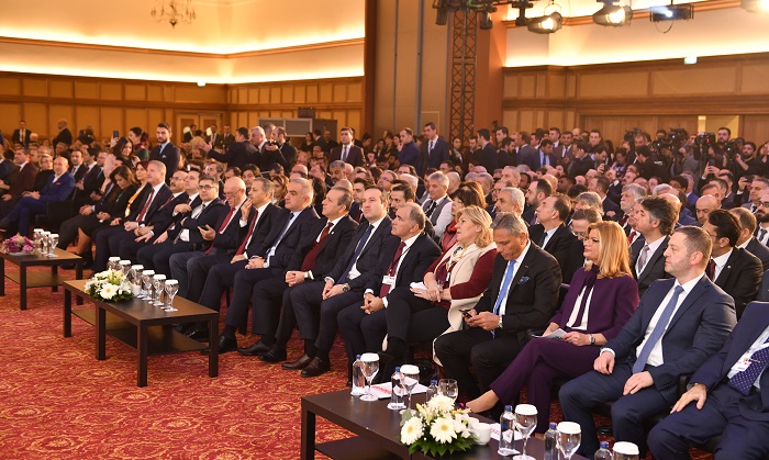 Merakla beklenen EMITT Fuarı kapılarını açtı
