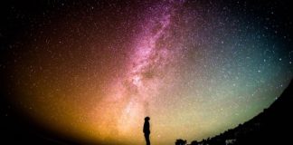 Uzaya seyahat için iki kişilik yer açıldı