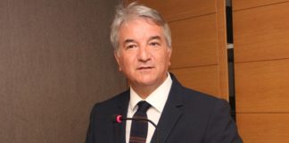 Egeli turizmcilerin son dakika umudu Ege Turistik İşletmeler ve Konaklamalar Birliği(ETİK) Başkanı, Türkiye Otelciler Federasyonu (TÜROFED) Başkan yardımcısı Mehmet İşler