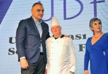 Bakan Ersoy’dan anlamlı geceye “tam destek” sözü