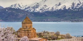 Van, gezgin fotoğrafçıları bekliyor Van Akdamar Adası