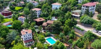 Ağa Han Mimarlık Ödülü almış özel köşk satışa çıkarıldı