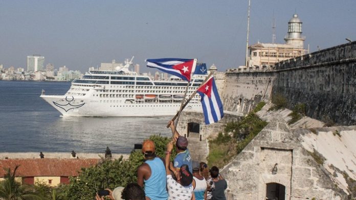 ABD Küba seyahatine kısıtlama getirdi